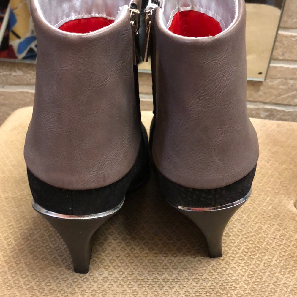 Mark Bootie - Picture 3 of 5